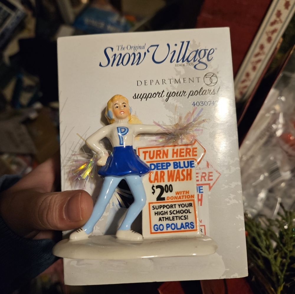 Dept 56 Snow Village Support Your Polars